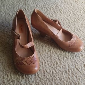 Miz Mooz pumps size 8
